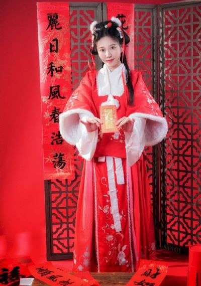 美女脱个精光18_英文版字幕