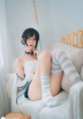 诱人的瑜伽老师3hd中字_4K动漫在线观看